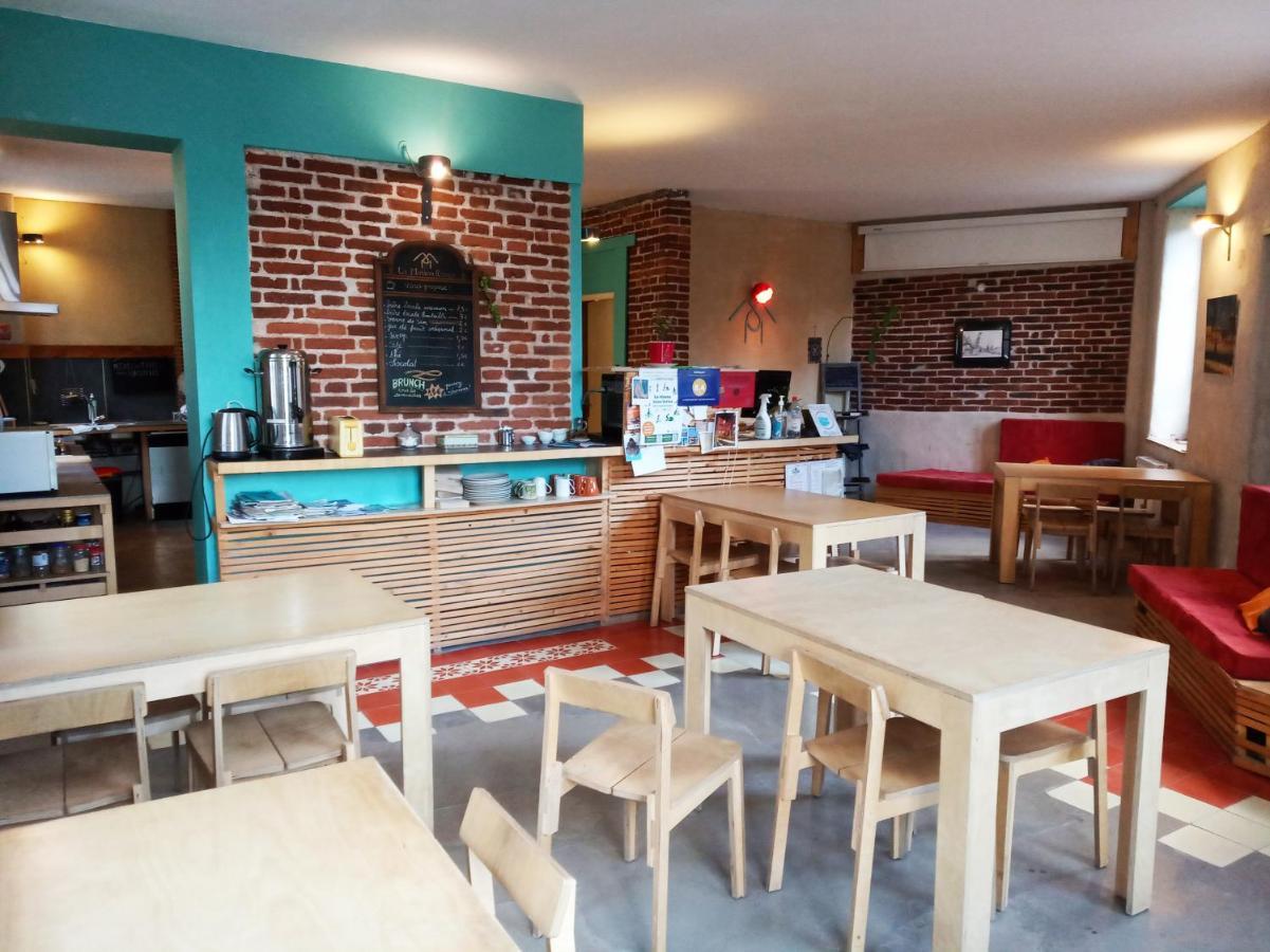 La Maison Rouge - Backpacker Hostel Saint-Etienne  Exterior photo